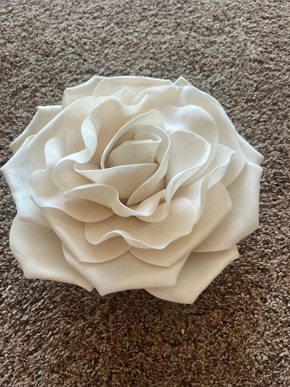 Ashland Decorative Cream Rose Accent Wall flower. 9 inches